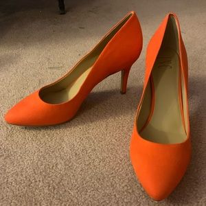 New size 11 Tangerine Pumps